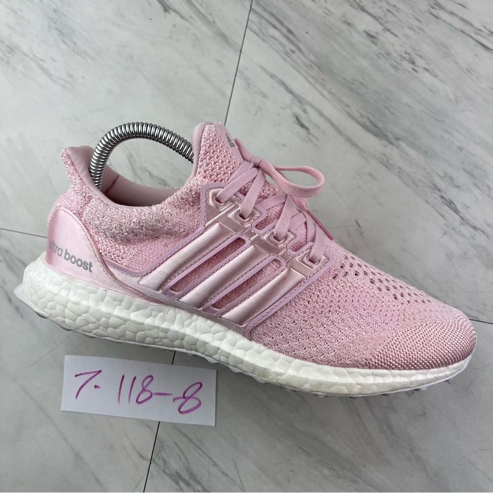 •Adidas Women's Size 7 UltraBoost 5.0 DNA Clear Pink Shoes GV7721